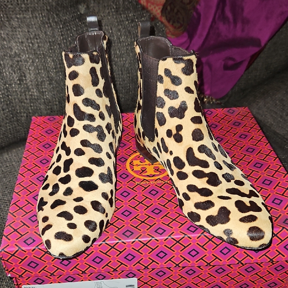 Tory Burch Leopard Print Ankle Boots - Picture 9 of 15